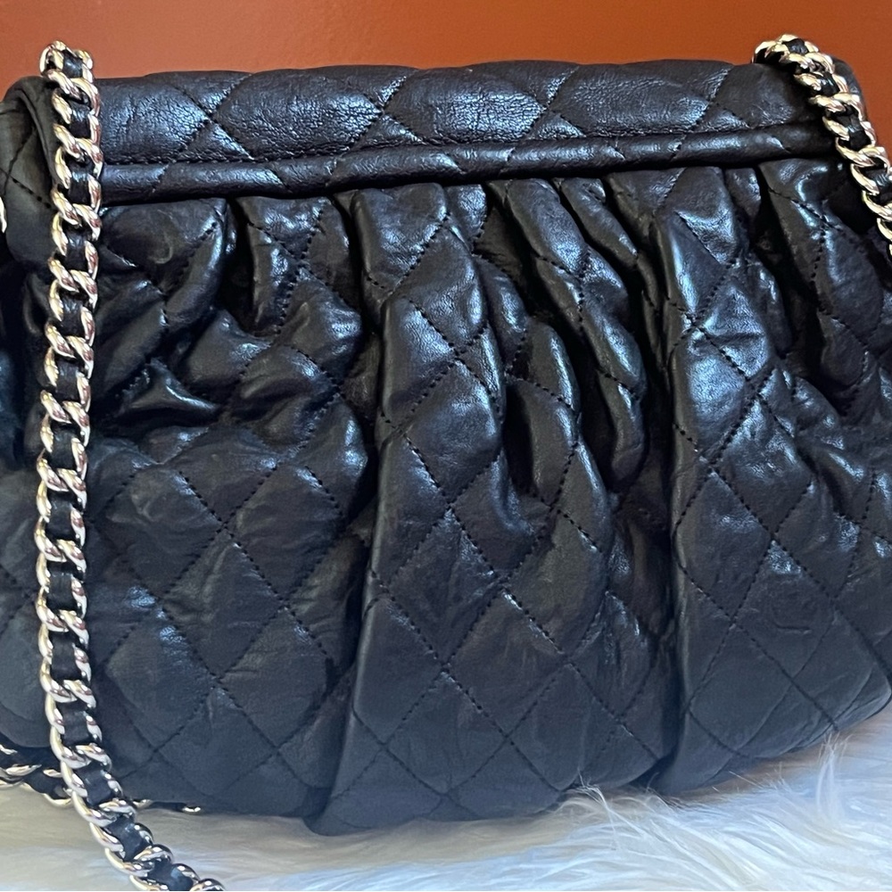 Chanel Washed Lambskin Quilted Large Chain Around Messenger Bag - Picture 2 of 8